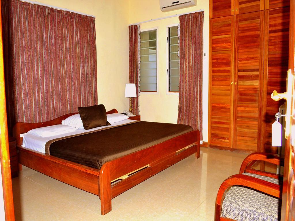 Hotel Loreto Cape Coast Eksteriør billede