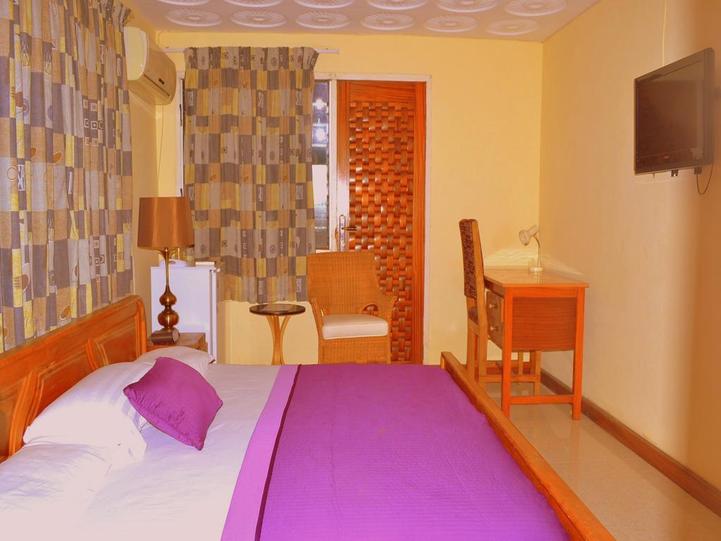 Hotel Loreto Cape Coast Eksteriør billede